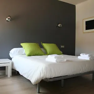 Totsompops Guest house
